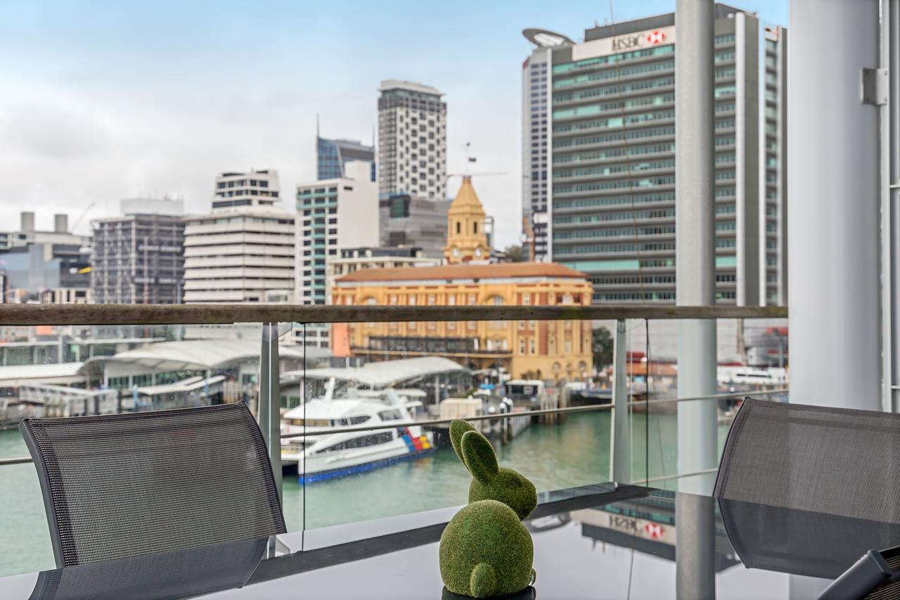 Princes Wharf Boutique Apartments Оукланд Екстериор снимка