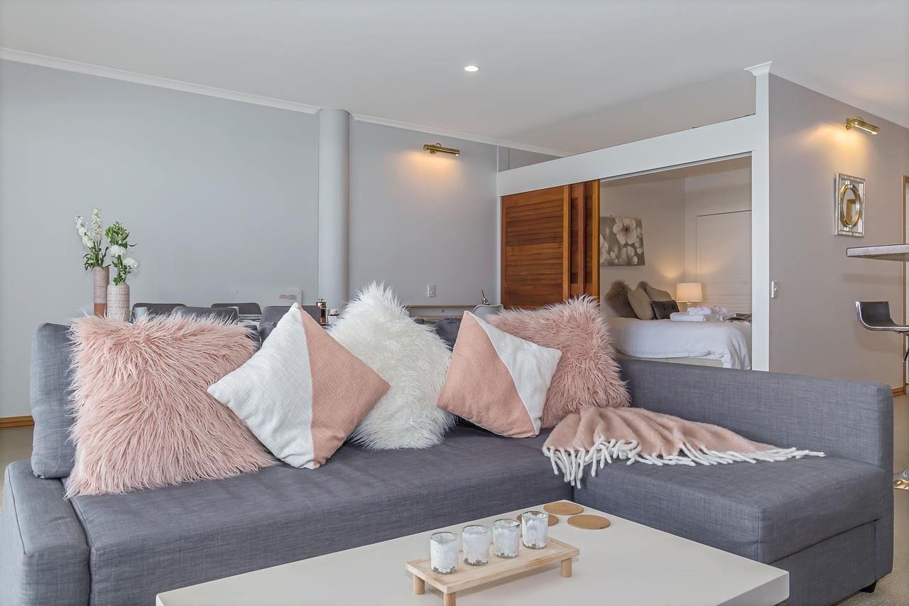Princes Wharf Boutique Apartments Оукланд Екстериор снимка