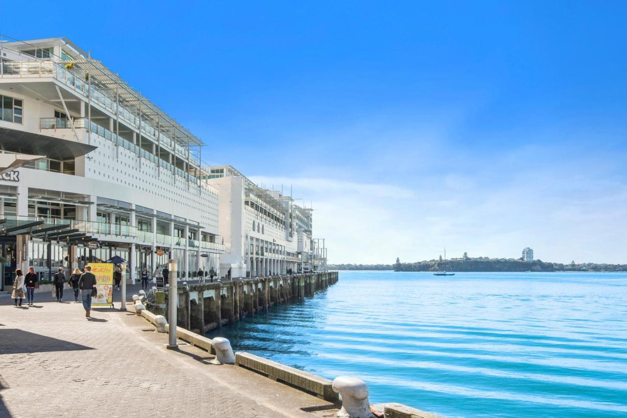 Princes Wharf Boutique Apartments Оукланд Екстериор снимка